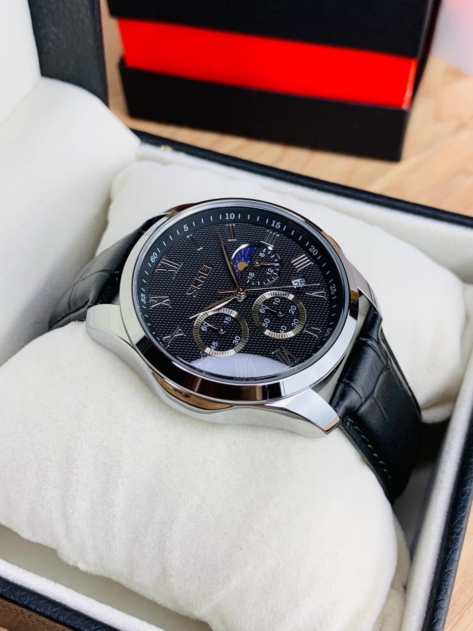 SKMEI 9260 - SKMEI Luxury Men’s Chronograph Watch – Premium Black Dial Leather Strap | Working Chronograph | Quartz Wrist Watch for Men - Image 8